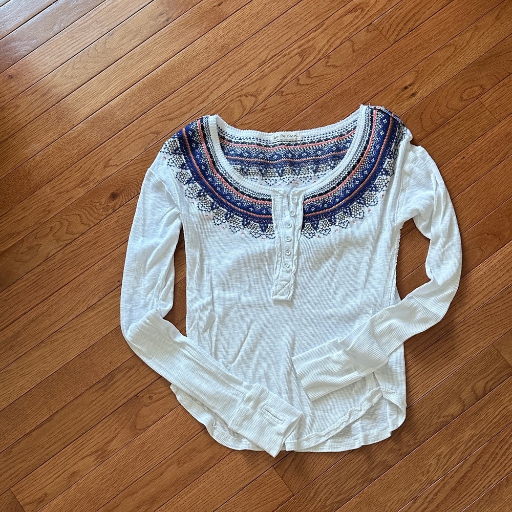 We The Free White and Blue Embroidered Long Sleeve Top